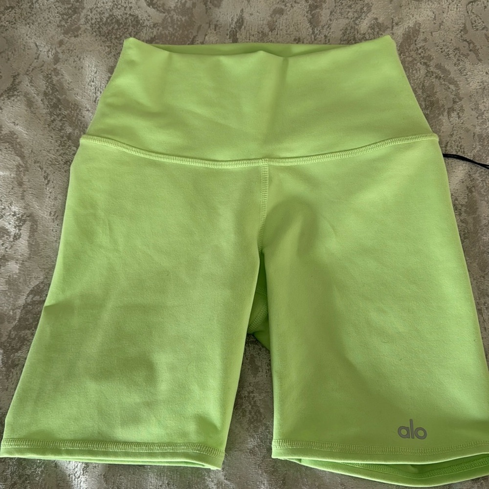 ALO YOGA HIGH WAIST BIKER SHORTS